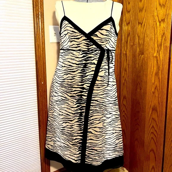 knee length dresses for ladies Damida Dress main image 1
